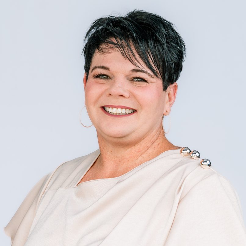Leanne Hotson, Holiday Property Manager Elders Real Estate Yamba